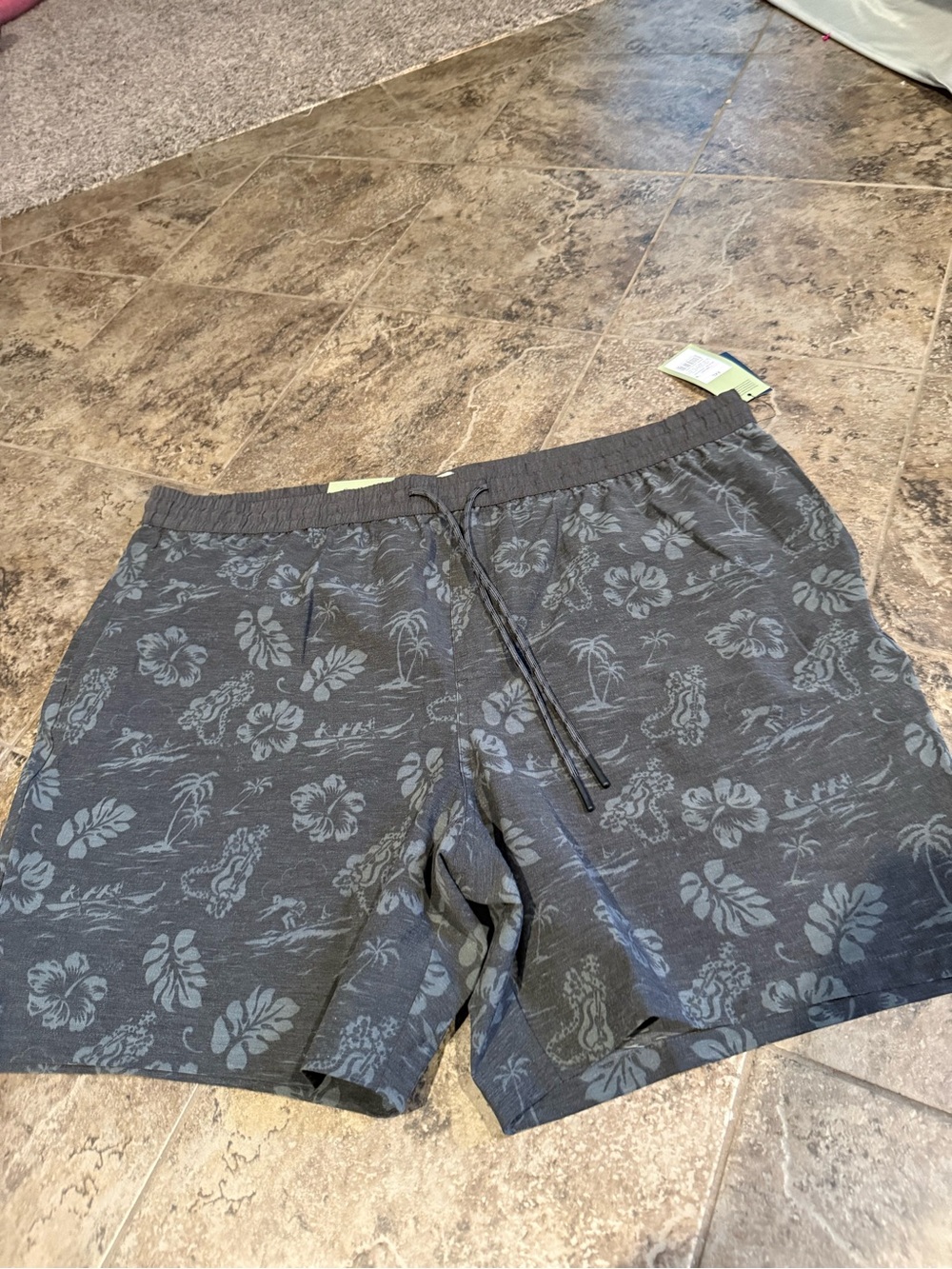 💙Men's reyn spooner x Goodfellow Charcoal Floral Swim Shorts